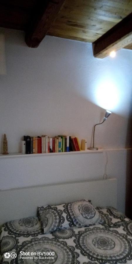 Casa Vittoria Apartment กัลกาตา ภายนอก รูปภาพ