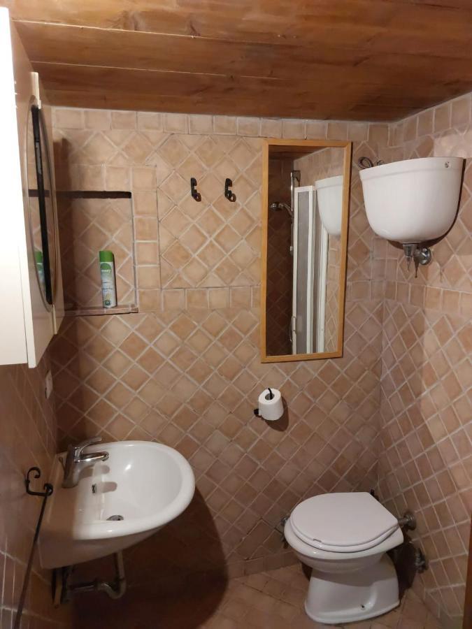 Casa Vittoria Apartment กัลกาตา ภายนอก รูปภาพ